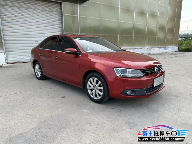 13年大众速腾轿车抵押车出售