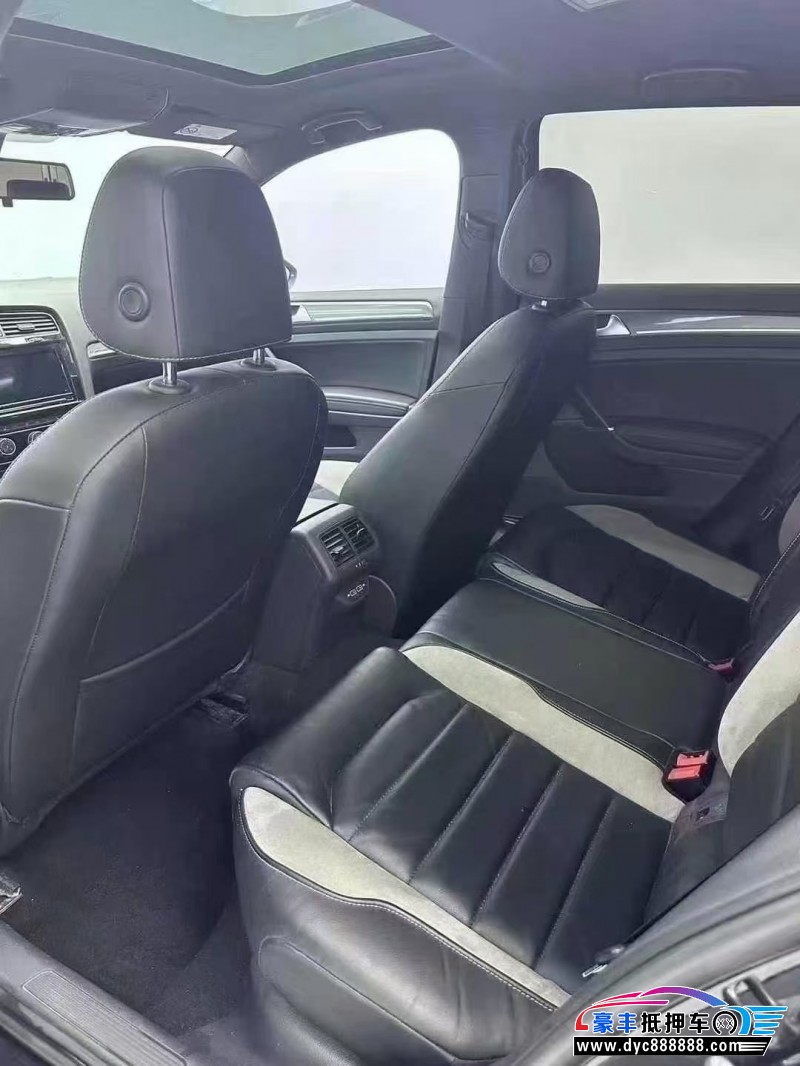 19年大众高尔夫轿车抵押车出售