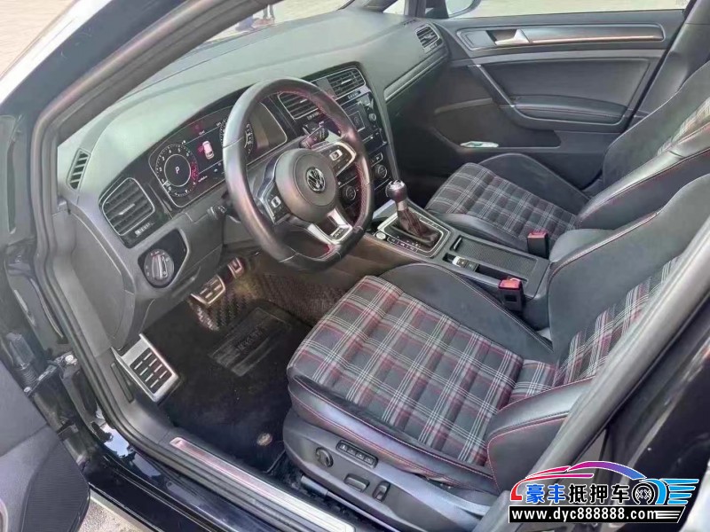 19年大众高尔夫轿车抵押车出售