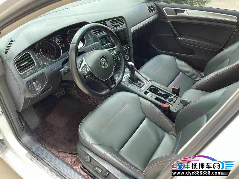 19年大众高尔夫轿车抵押车出售