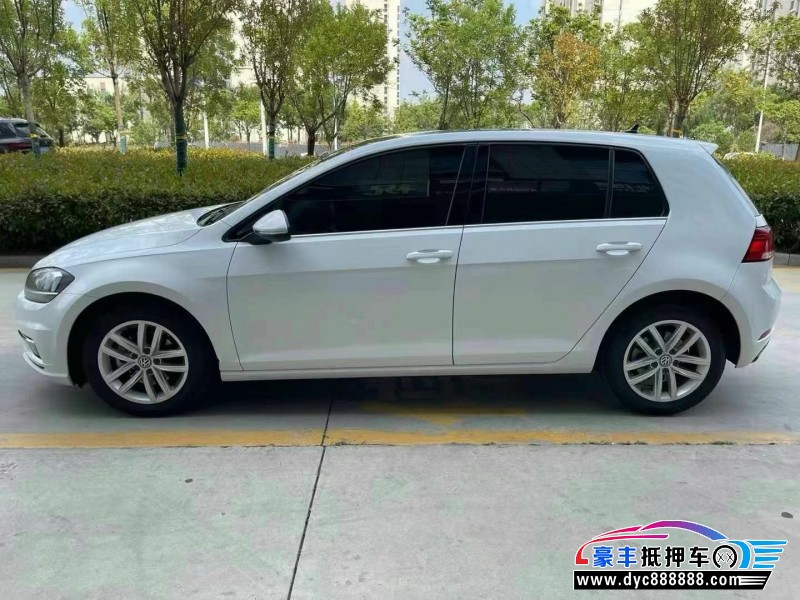 19年大众高尔夫轿车抵押车出售