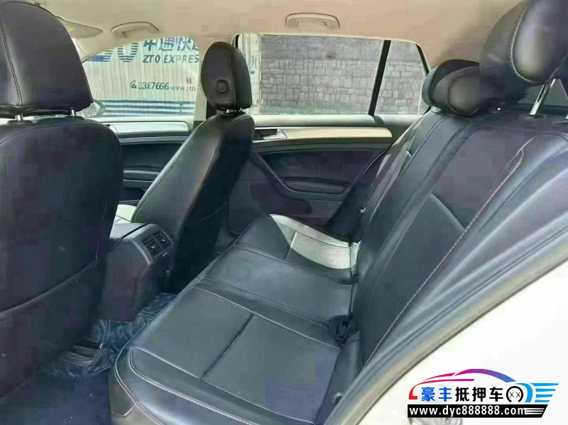 19年大众高尔夫轿车抵押车出售