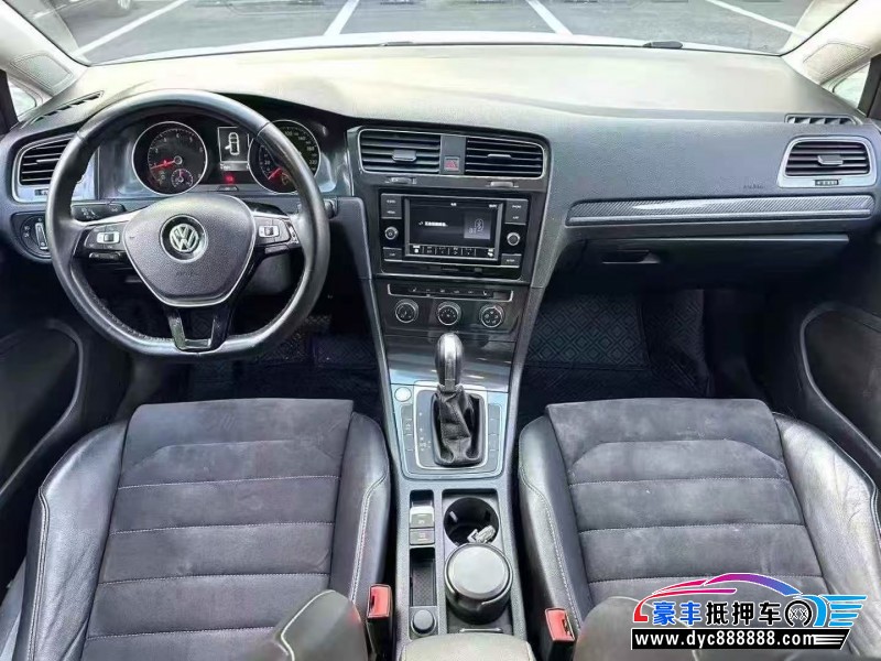 18年大众高尔夫轿车抵押车出售