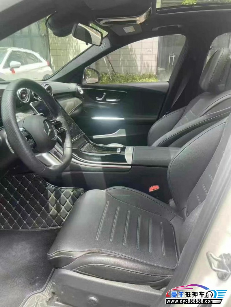 23年奔驰C轿车抵押车出售