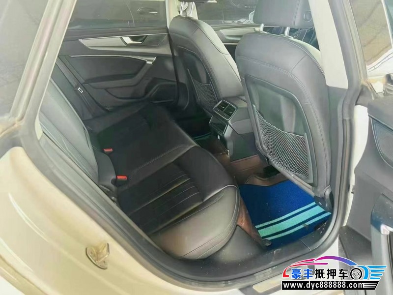 22年奥迪A7轿车抵押车出售