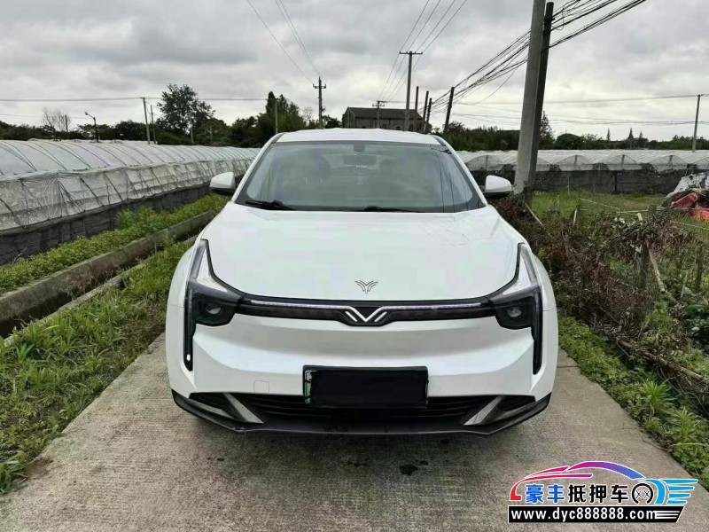 23年哪吒U轿车抵押车出售