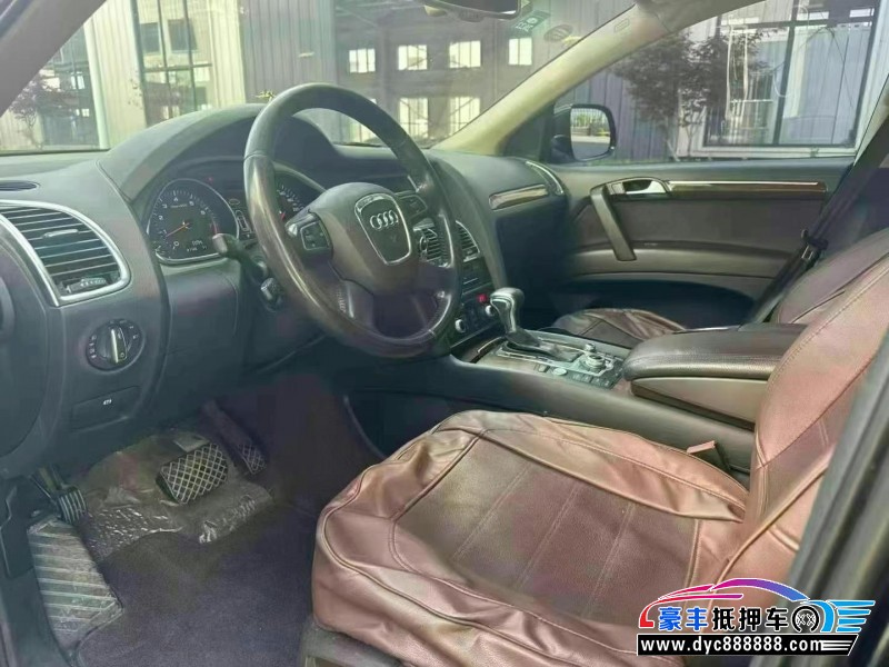 11年奥迪Q7轿车抵押车出售
