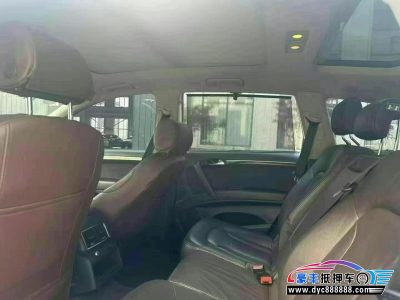 11年奥迪Q7轿车抵押车出售