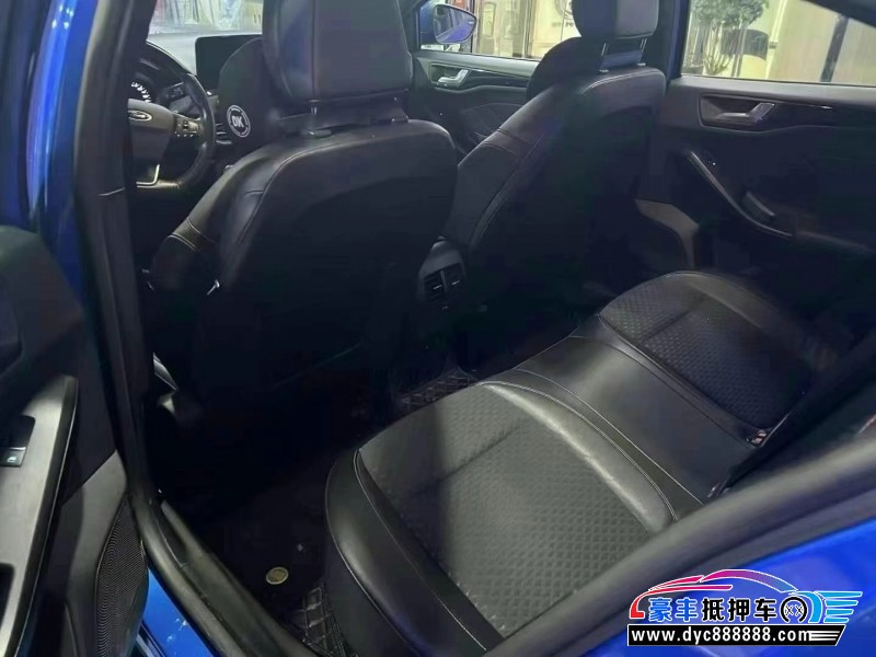 19年福特探险者轿车抵押车出售