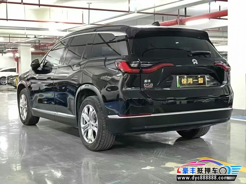 22年蔚来ES8轿车抵押车出售