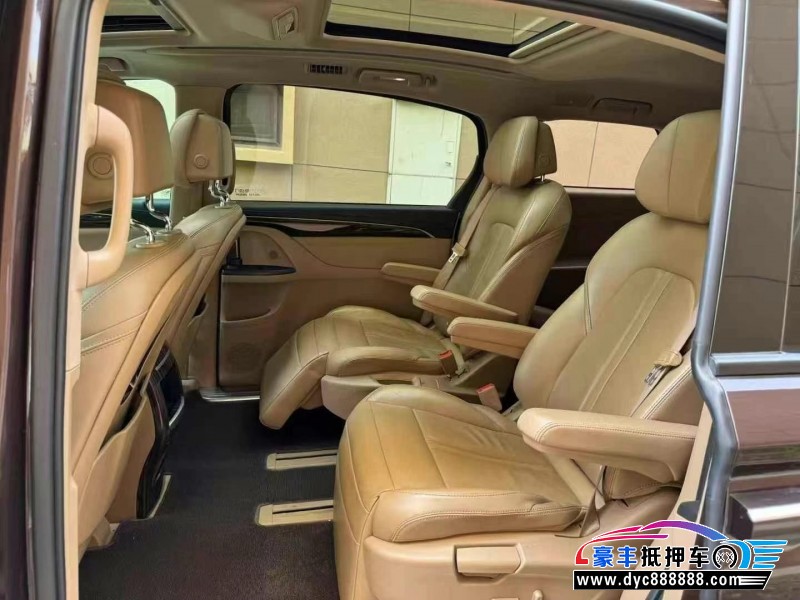 19年别克GL8轿车抵押车出售