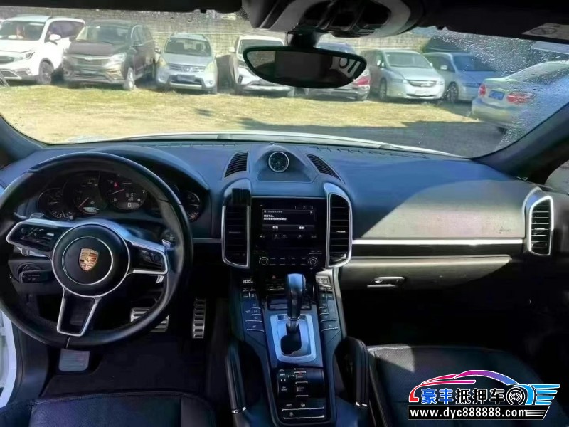 17年保时捷卡宴轿车抵押车出售