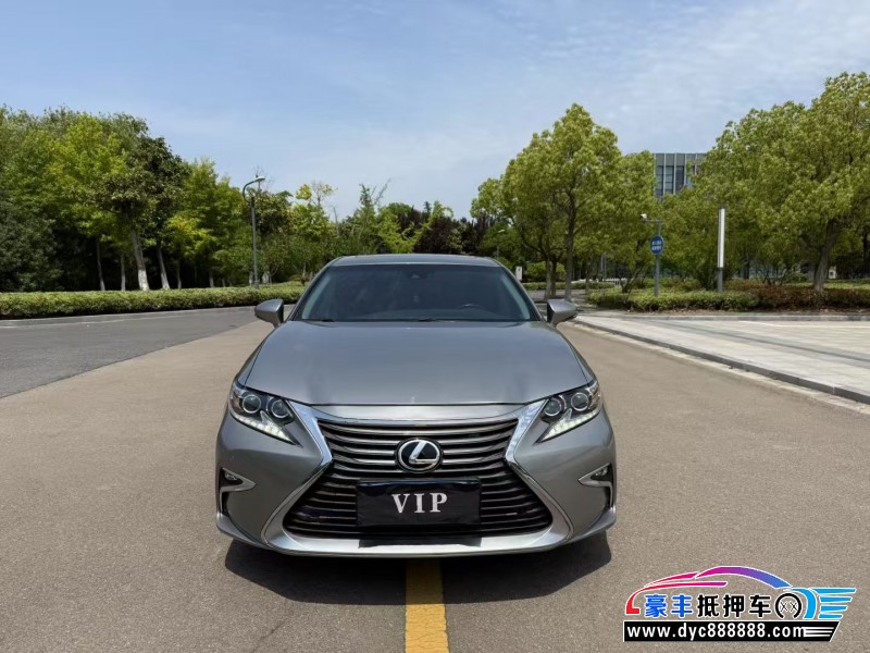 16年雷克萨斯ES轿车抵押车出售