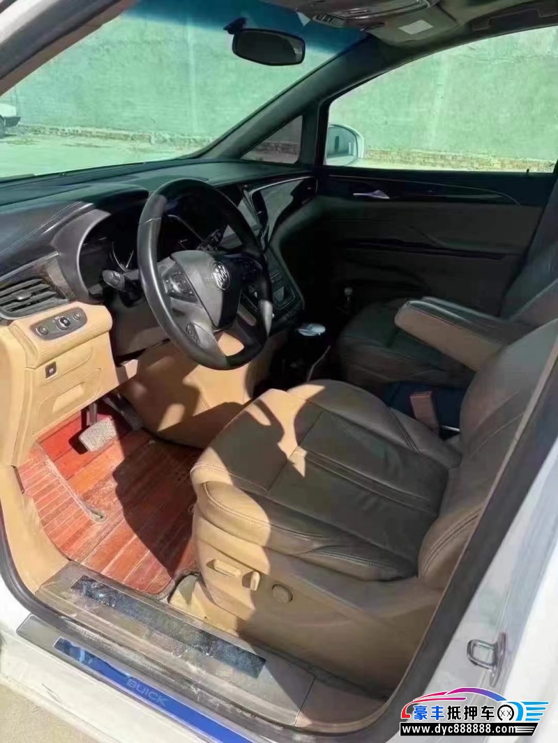 18年别克GL8轿车抵押车出售