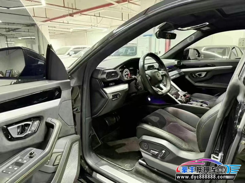 18年兰博基尼Urus轿车抵押车出售