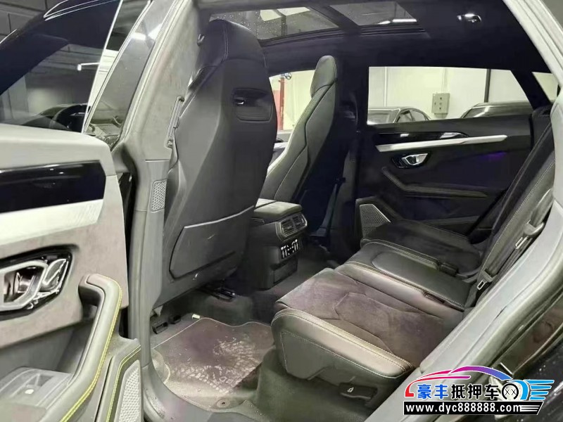 18年兰博基尼Urus轿车抵押车出售