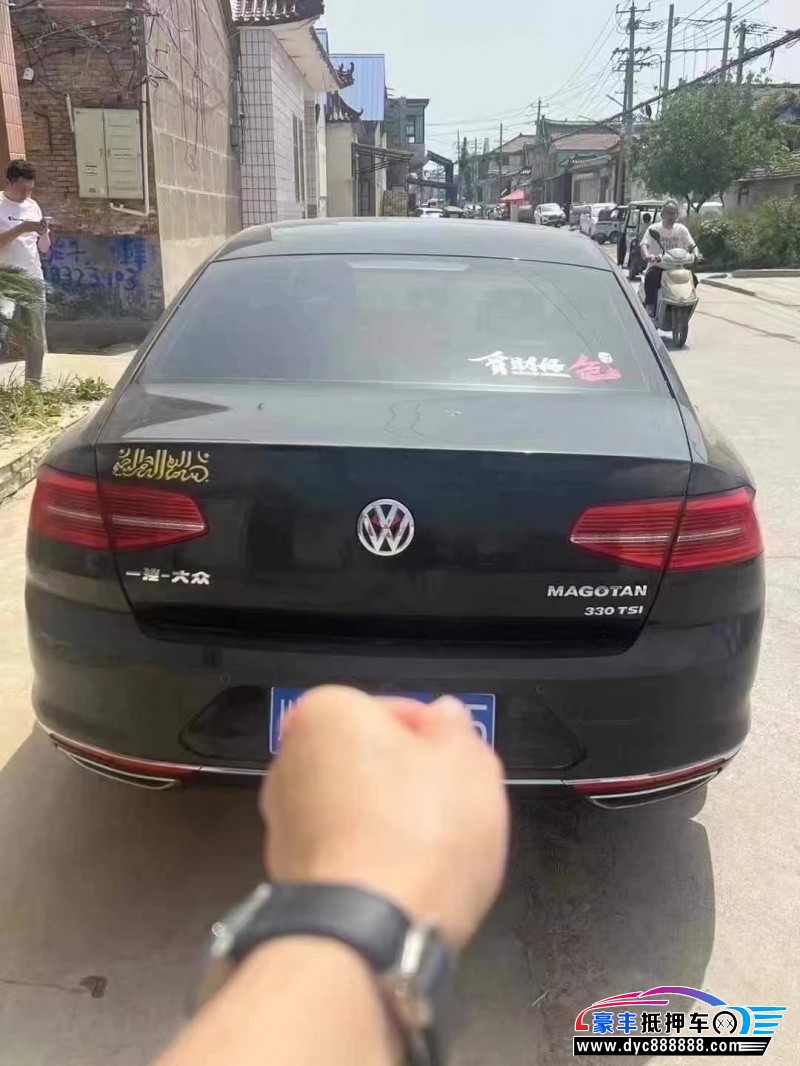 17年大众迈腾轿车抵押车出售