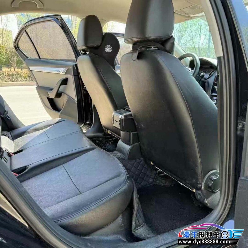 15年斯柯达明锐轿车抵押车出售