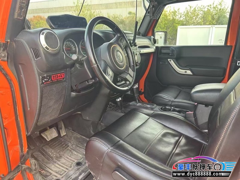 12年Jeep牧马人轿车抵押车出售