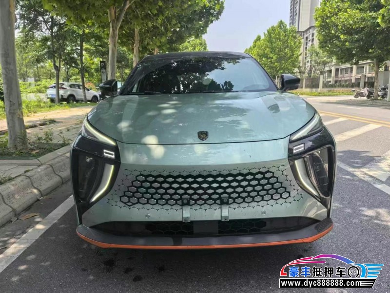 24年东风雷霆轿车抵押车出售