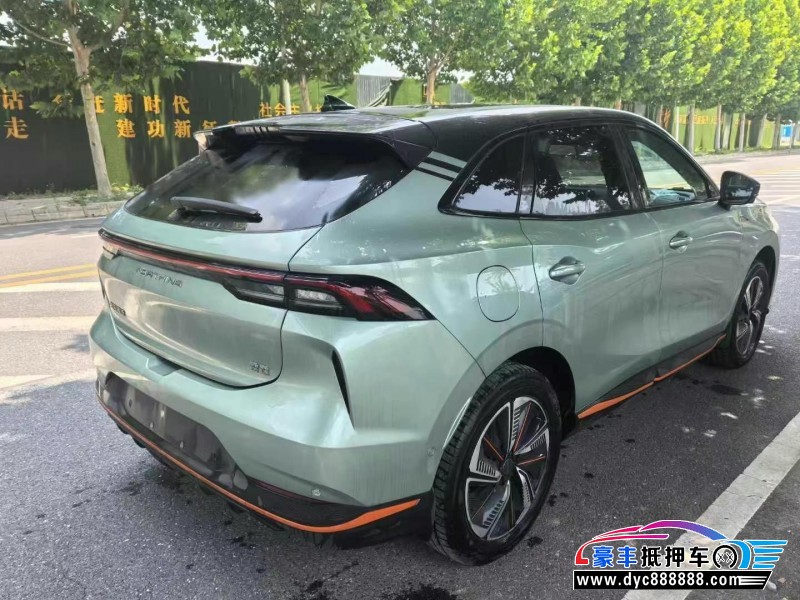 24年东风雷霆轿车抵押车出售