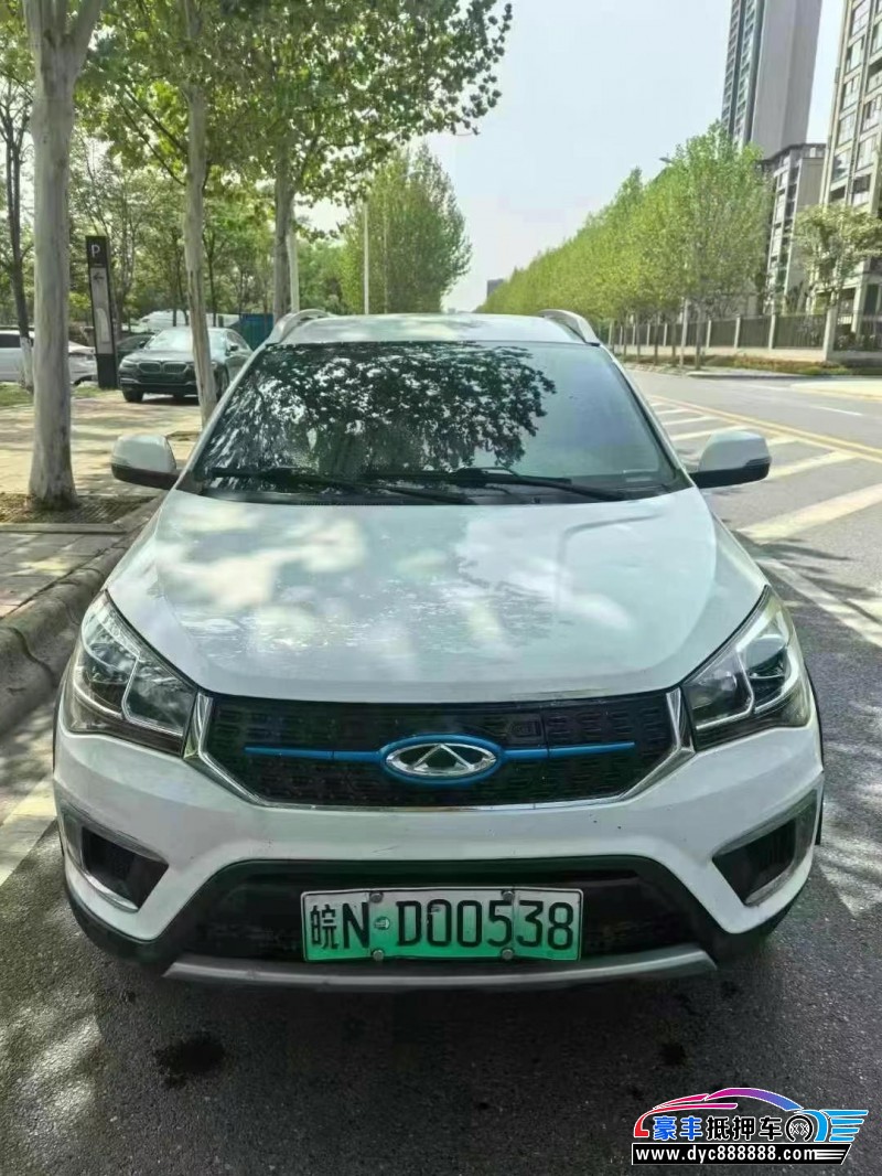 18年奇瑞瑞虎3x轿车抵押车出售