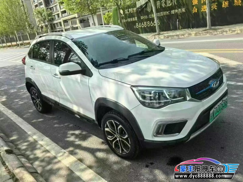 18年奇瑞瑞虎3x轿车抵押车出售