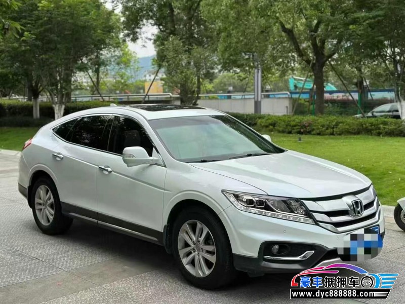 15年本田歌诗图轿车抵押车出售