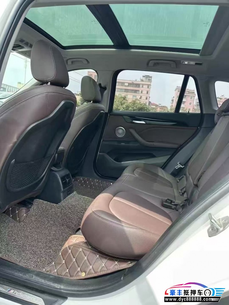 22年宝马X1SUV抵押车出售