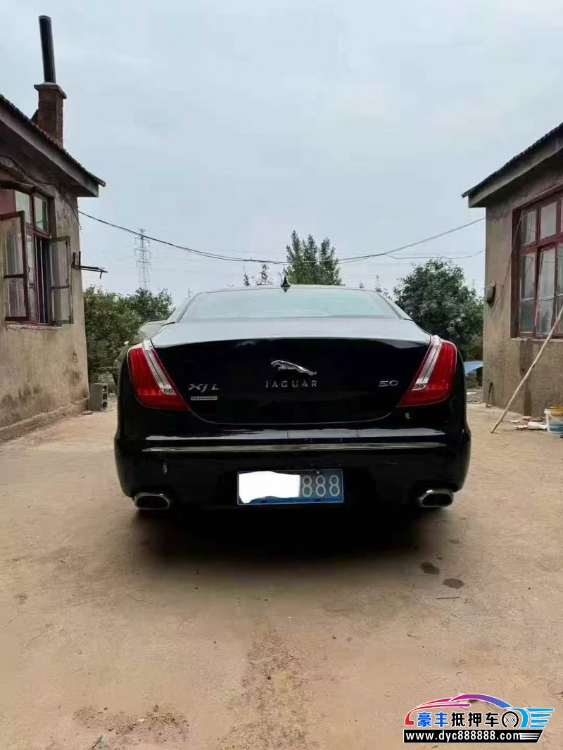 12年捷豹XJ轿车抵押车出售