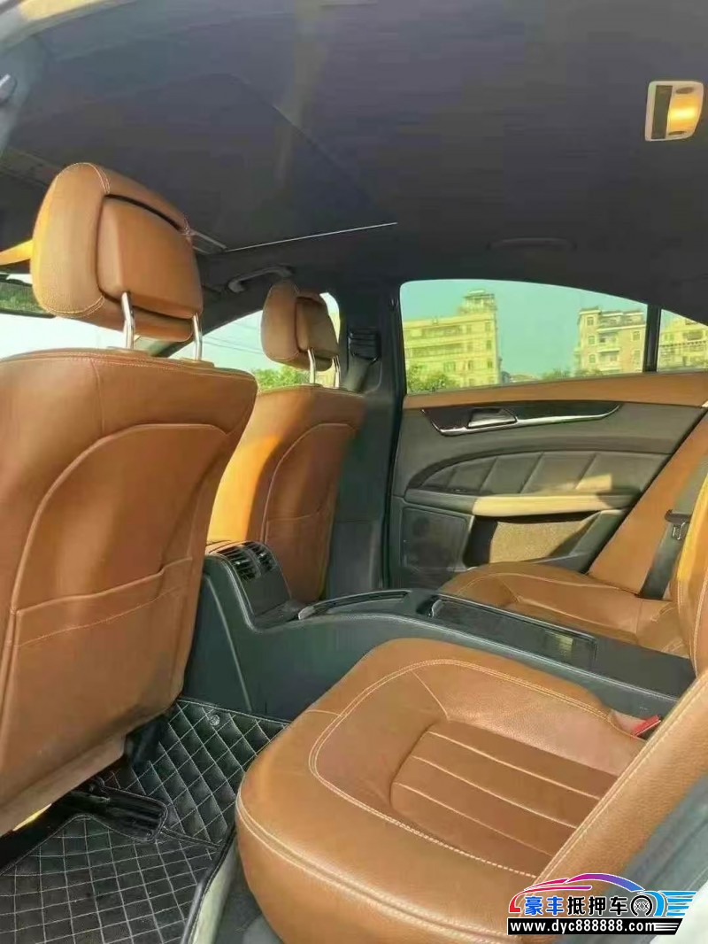 17年奔驰CLSSUV抵押车出售