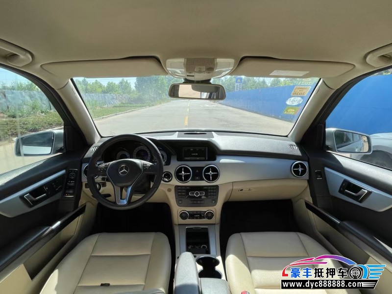 14年奔驰GLK轿车抵押车出售