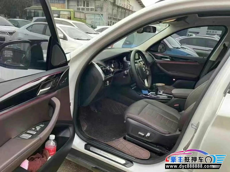 19年宝马X3SUV抵押车出售