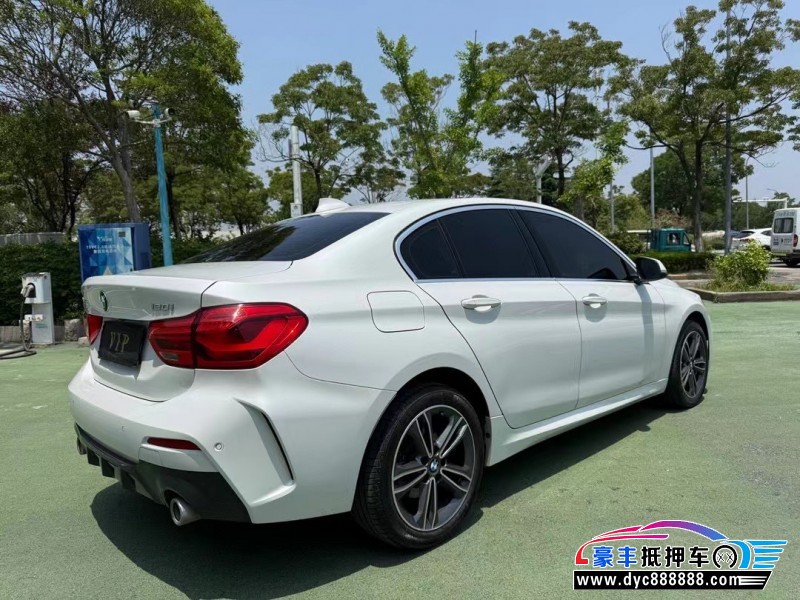 23年宝马1系轿车抵押车出售