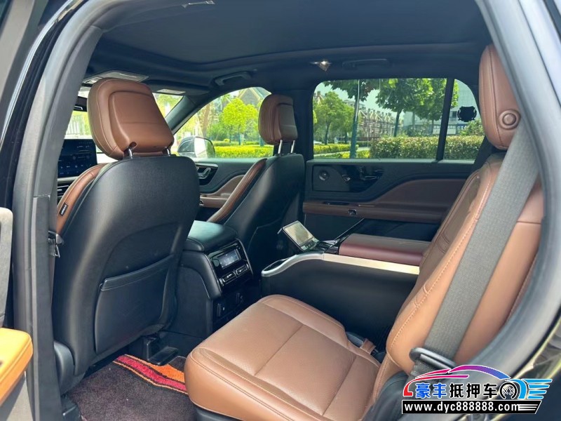 22年林肯飞行家轿车抵押车出售