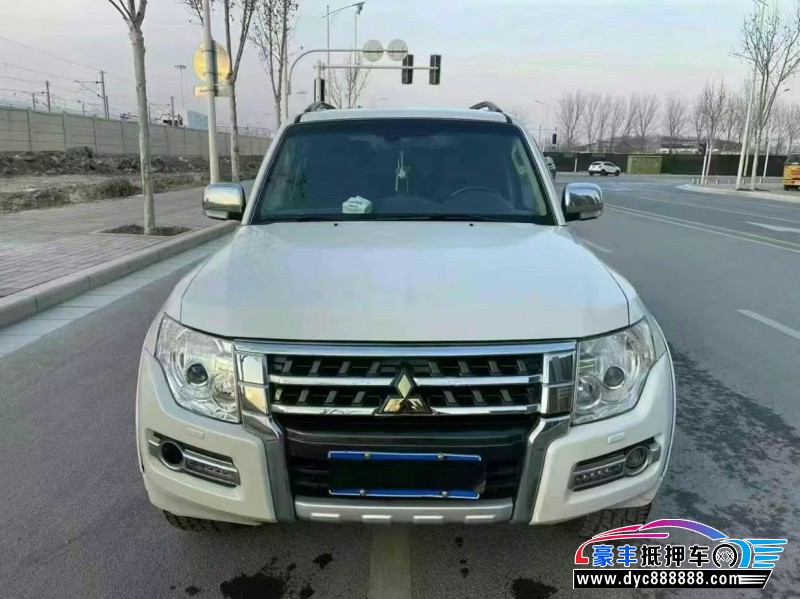 17年三菱帕杰罗SUV抵押车出售