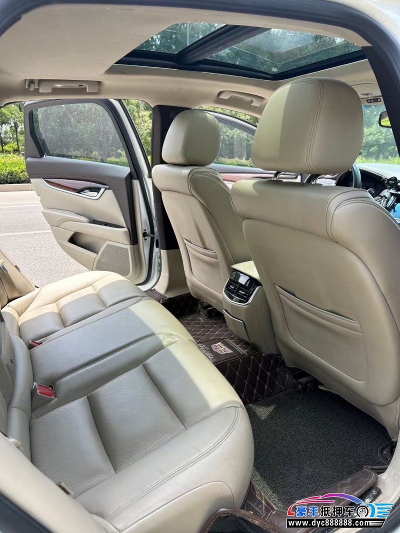 17年凯迪拉克XTS轿车抵押车出售