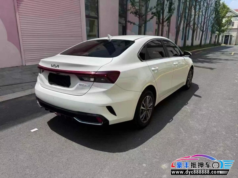 24年起亚K3轿车抵押车出售