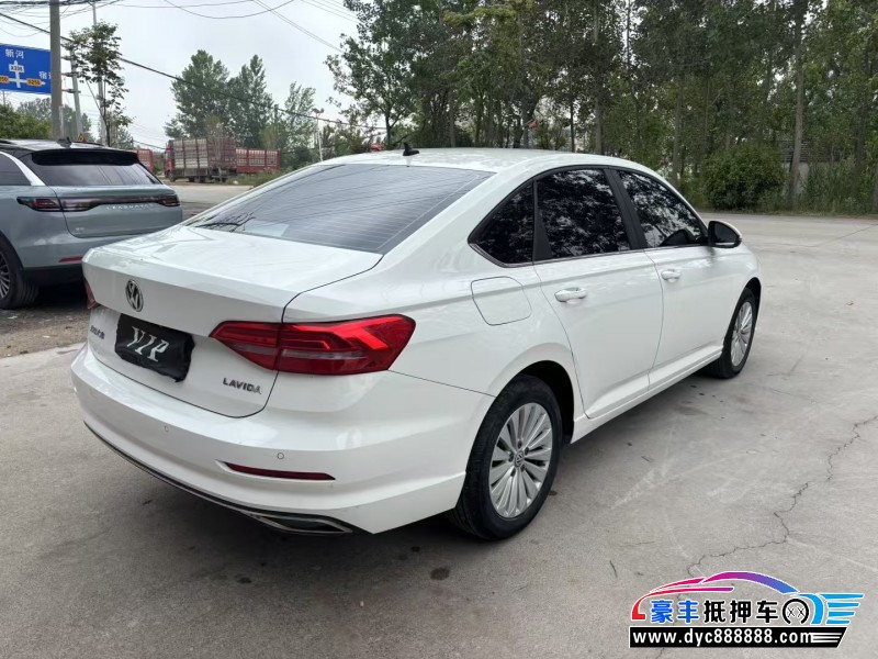 18年大众朗逸轿车抵押车出售