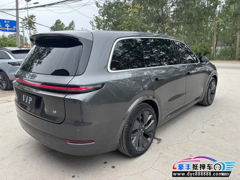 22年理想L9轿车抵押车出售