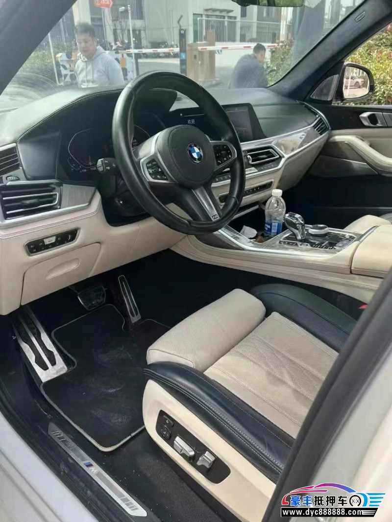 22年宝马X7轿车抵押车出售