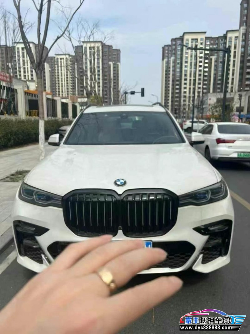 22年宝马X7轿车抵押车出售