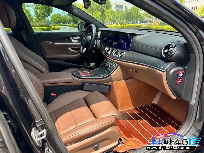 23年奔驰E轿车抵押车出售