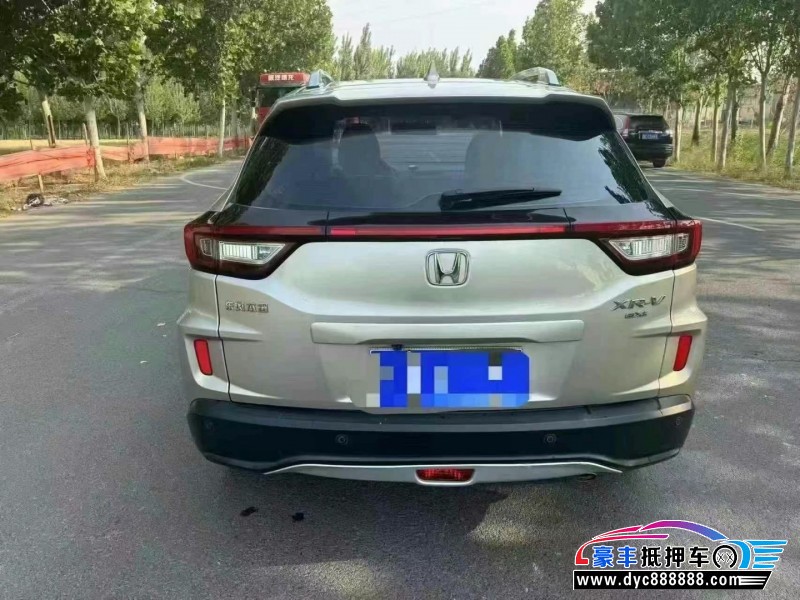 18年本田XRV轿车抵押车出售