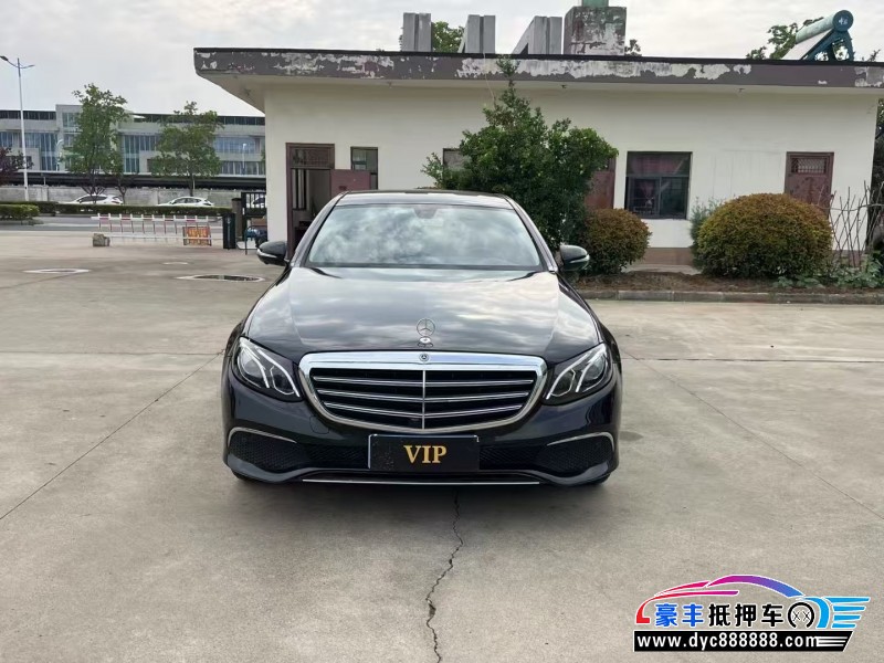 18年奔驰E轿车抵押车出售