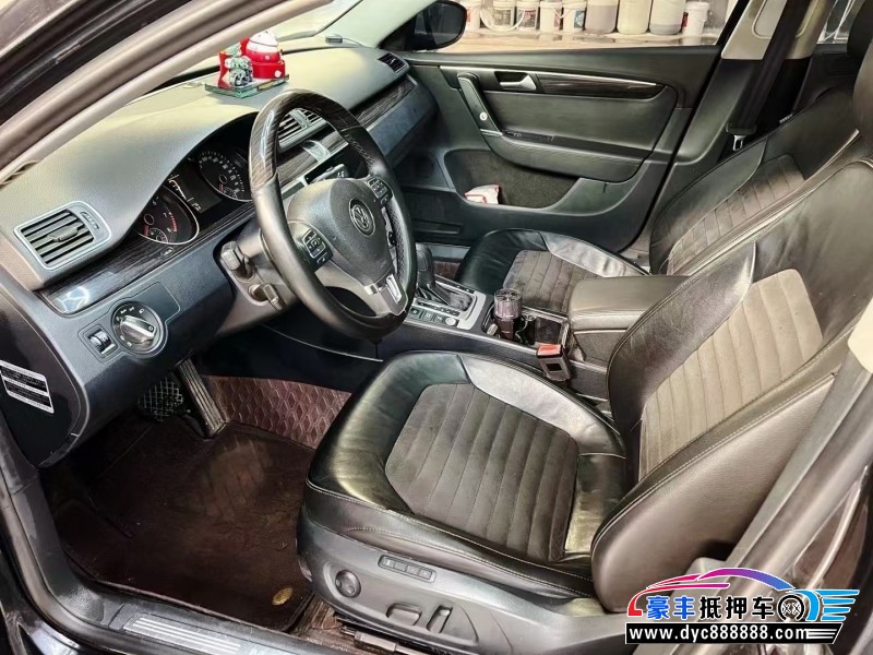 13年大众迈腾轿车抵押车出售