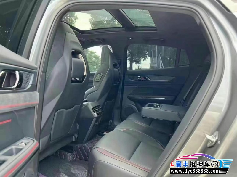 22年领克05轿车抵押车出售