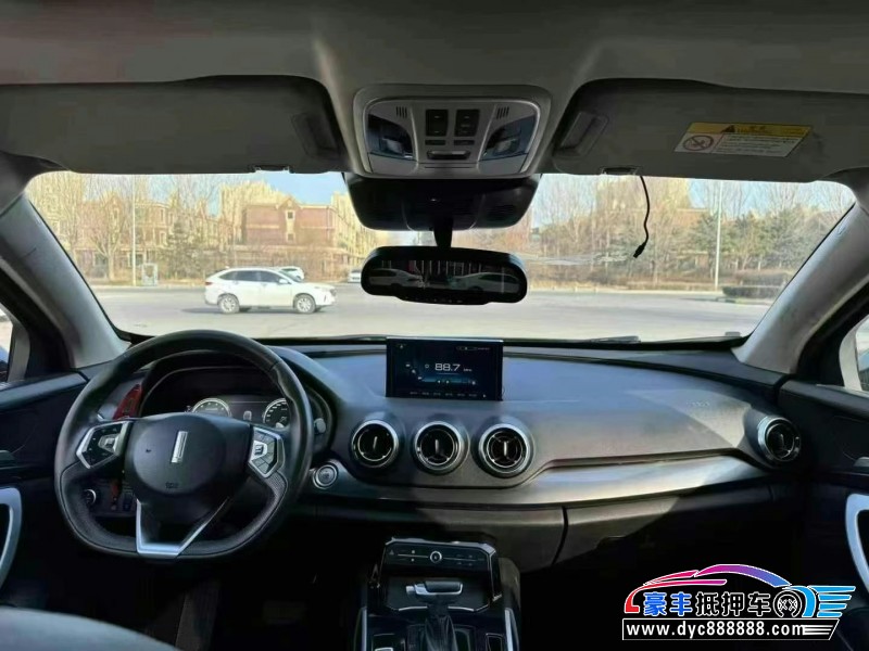 17年长城VV7轿车抵押车出售