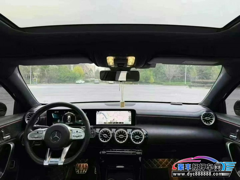 20年奔驰A轿车抵押车出售