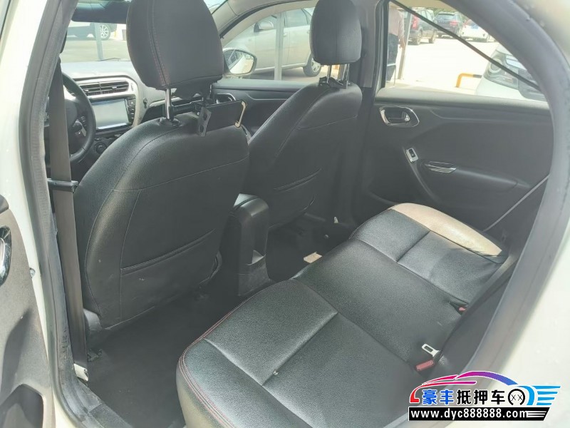 15年标致301轿车抵押车出售